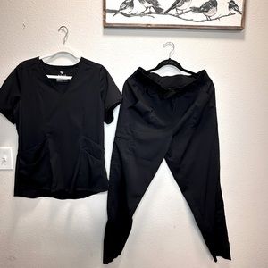 Adar Pro Women’s Athletic Jogger Scrub Set